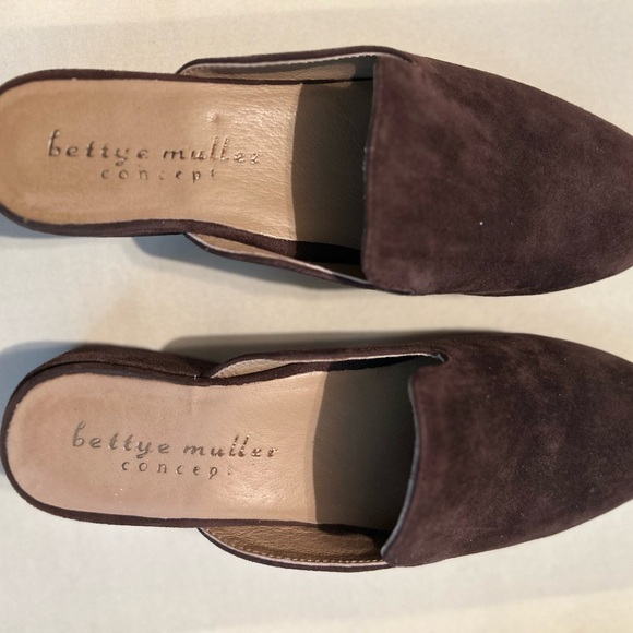 Women’s Bettye Muller Concept Beckett Mule Slip on Loafers (brown) size 6 - Picture 8 of 10